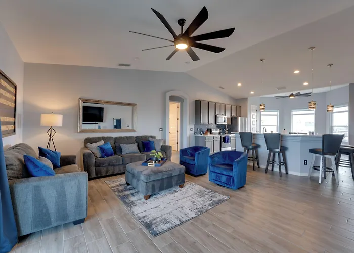 Pool & Patio: Newly Constructed Havasu Home! Lake Havasu City