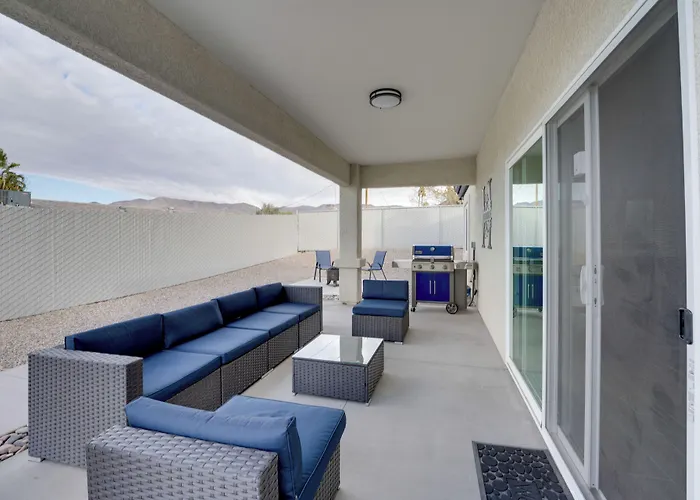 Dom wakacyjny Pool & Patio: Newly Constructed Havasu Home!